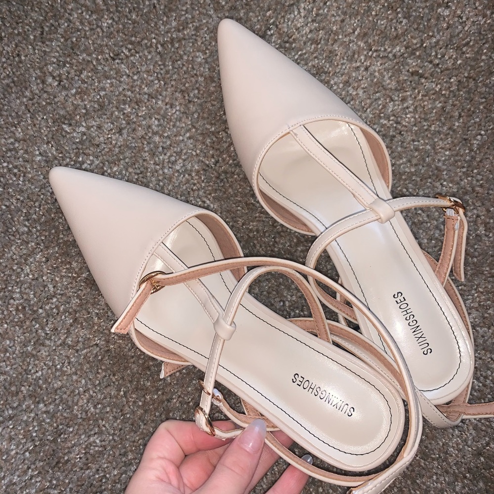 Short pump heels